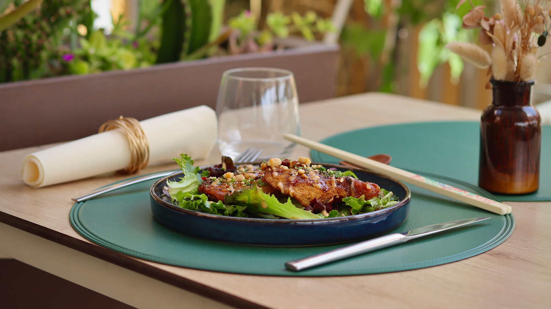 WoW Jumping Duck — Wok On Waves signature dish